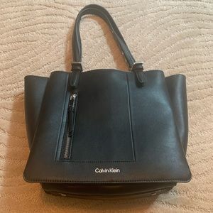 ❗️Super functional Tote❗️